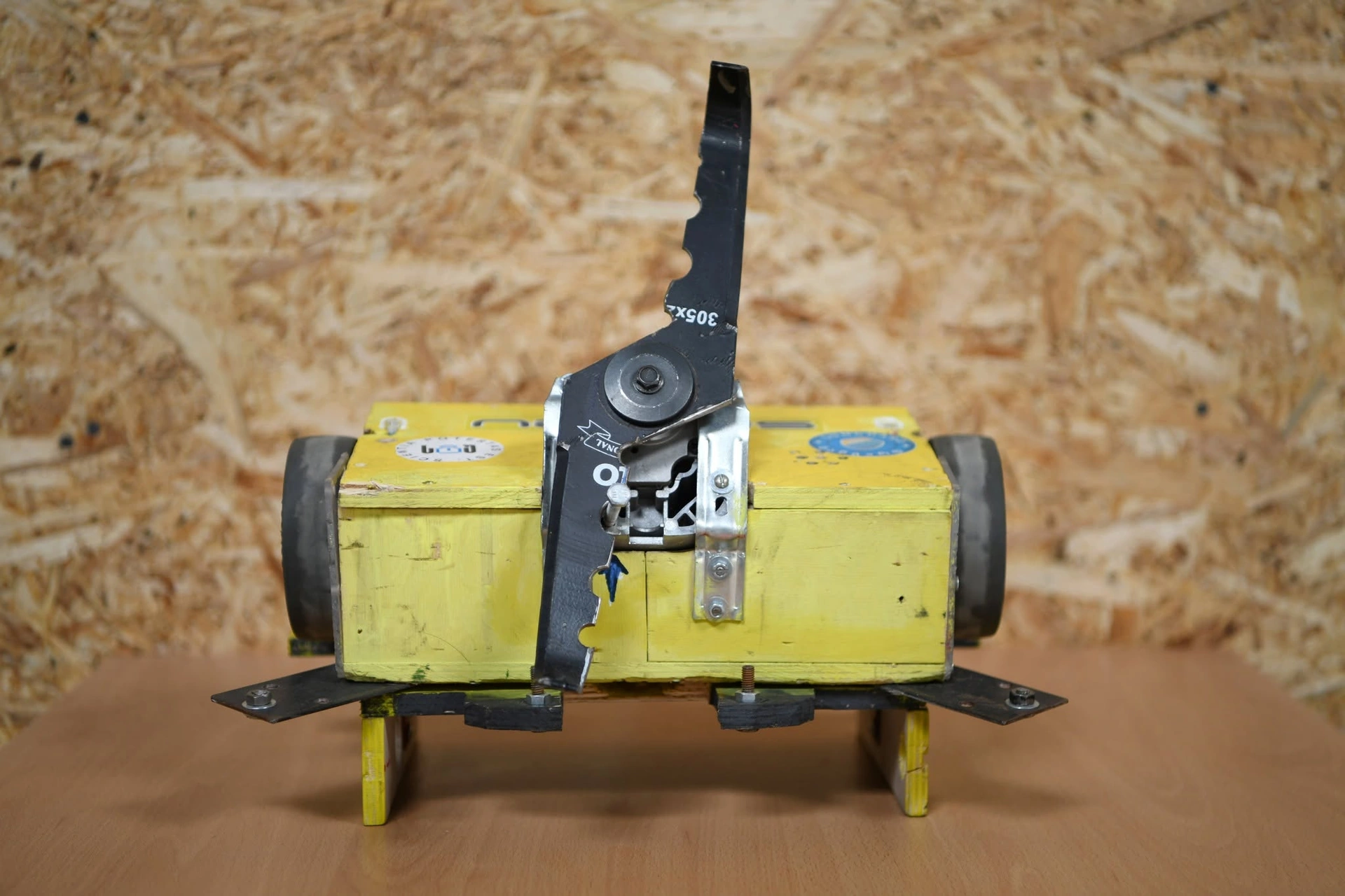 Designing a Combat Robot: Types, Weapons, Materials and Safety, photo 2